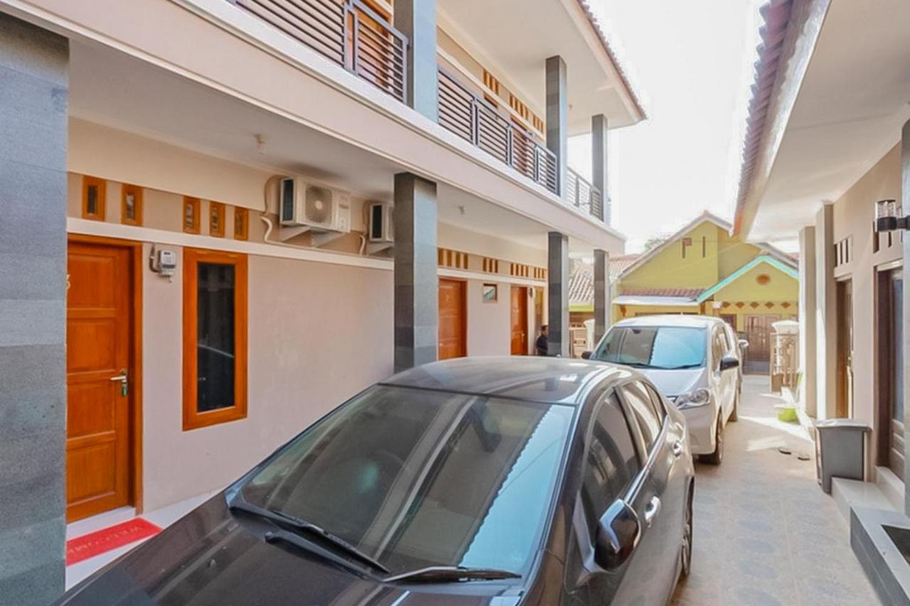 Wisma Andali Syariah Near Rsud Cideres Majalengka Zewnętrze zdjęcie